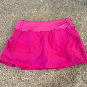 Pace Rival Skirt - 2 Regular - Sonic Pink